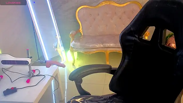 Honey_torres_sub - PUT FINGER IN MY PUSSY WET NAKED