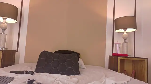 EleonorAshcroft - Oil sensual boobs massage