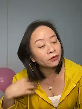 Mrxiao448 - 换装丝袜潮吹