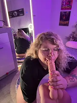 KimberlyCurves - 😈Get Naked 😈+2 Clips