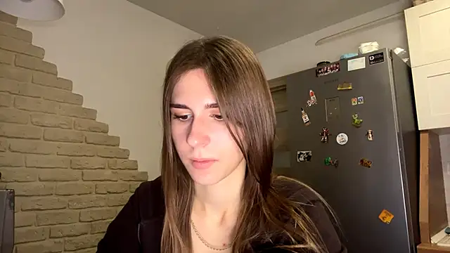 ZaraGuyette - waist dance