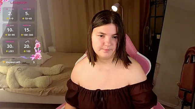 Kitty_Liikk - breast massage