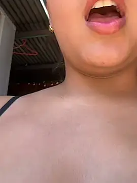 Baby_morena12 - Full outdoor nudity+ Masturbation
