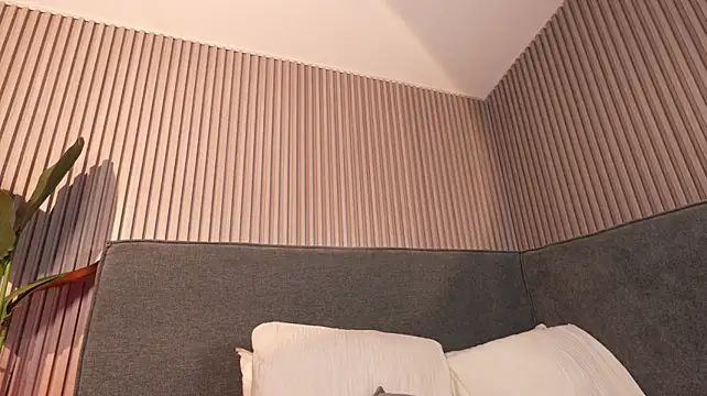 Emelie_89 - Blowjob and saliva play