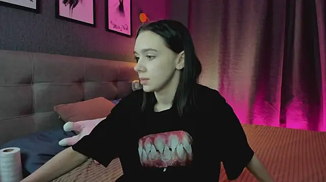 Lesi_Moonie01 - get naked 3 min