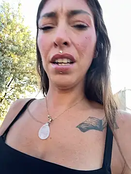 Lalla-Amani - JE SUCE LA GROSSE BITE HALAL DE MR INAMA