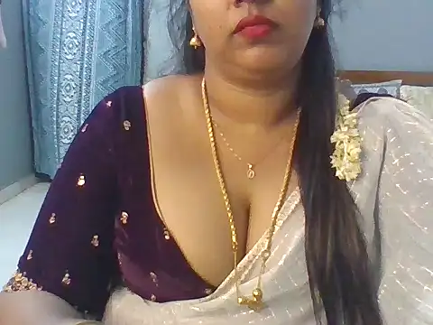 Tamil_hot_Meenu