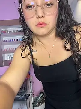 Nails_Lucia - controlx 3 min+ oil in ass friend
