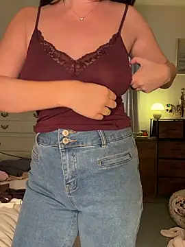 Roselyn_xo - Nipple clamps on 5 mins 😈🍒