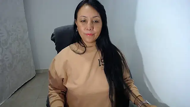 SoyElena46 - completely naked