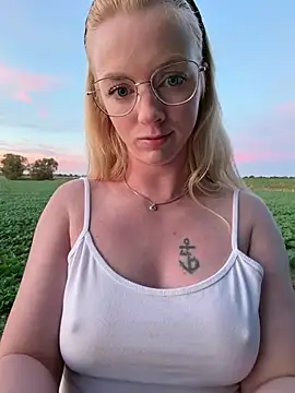 LinaLeana - Lt STRANGER Video 📹