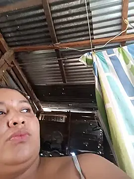 BebesitaYuliza - Flash tetas😈