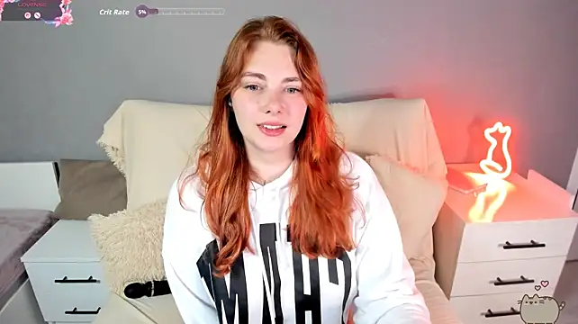Kati_FoX - spread legs/tease clit