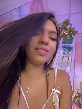 LolliePopsXXX - FINGERING PUSSY CLOSE UP