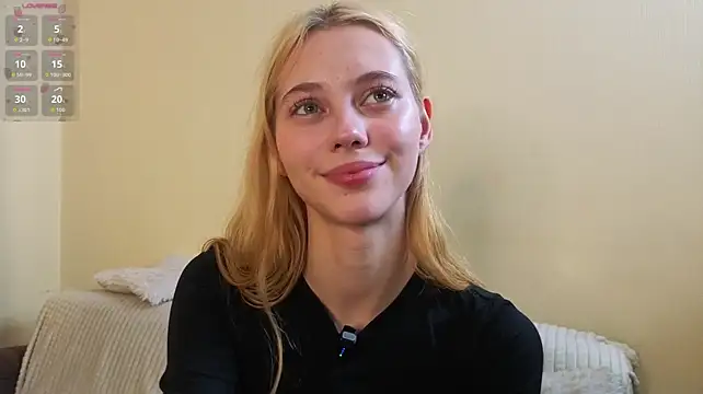 HarriettKitty - SPANKING ASS