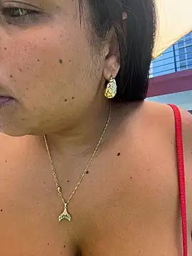 Sara-Vegaa - MAKE ME SQUIRT WITH MY TOY