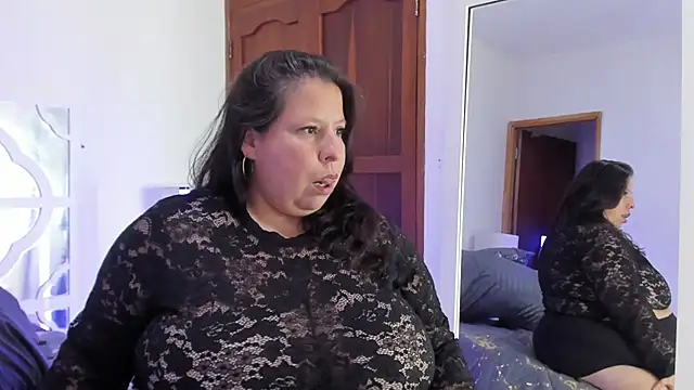 AriellePerla - Bouncing tits