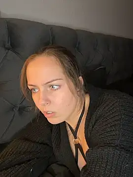 MaryPeach666 - Boobs Out 5min 🍒 + LT Live Pussy Pic