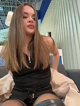 KristiRich - show tits two girl and play💦
