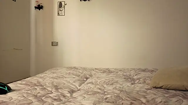 Brandy_h9 - fingers in pussy