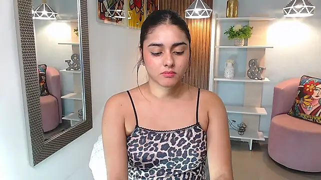 _Lucy_Grey_ - OIL IN BODY + FINGER IN PUSSY