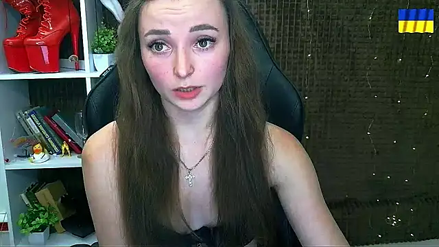 _Barbie_Kiss_ - FLASH TITS