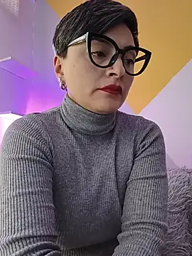 Kat_paradise - Zoom finguers in Pussy 3 mins