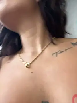 MystiqueXXX - CREAMMY PUSSY IN PUBLIC! 💦