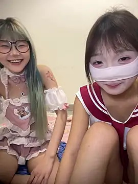 QIQI-QIQI-01 - 让哥哥们检查小穴 听指挥～