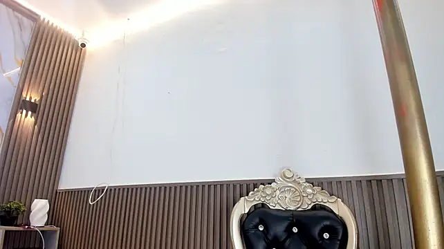 _emily_w - Fuckmachine in pussy