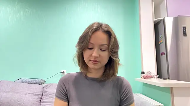 LindaPlavnik - Show Ass