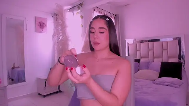 Sussy_Bell01