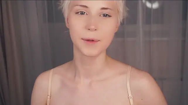 HattieSkay - jumping tits