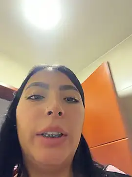 Marianbelle - Oil show and ass spanking