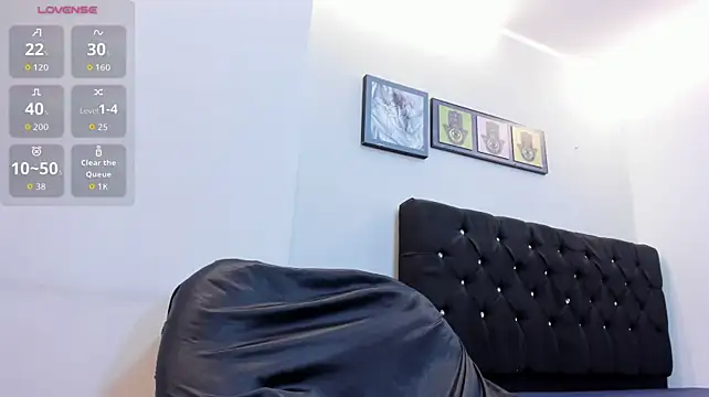 JennieRosse - finger in pussy