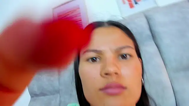 TiffanyFox1 - 3 fingers in my pussy