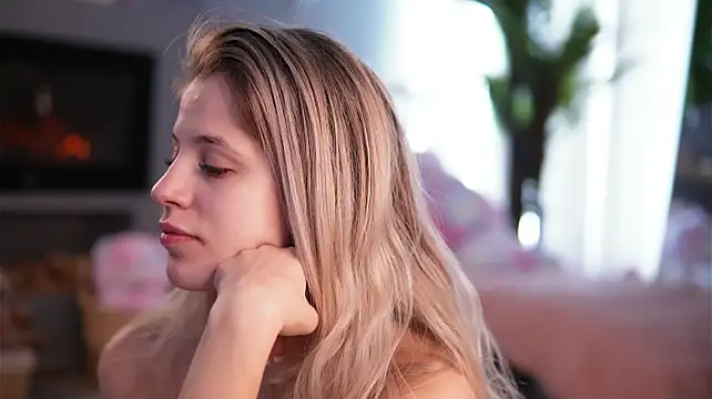 AvaSykes - morning 🐱play+3mins CTL😈🧁