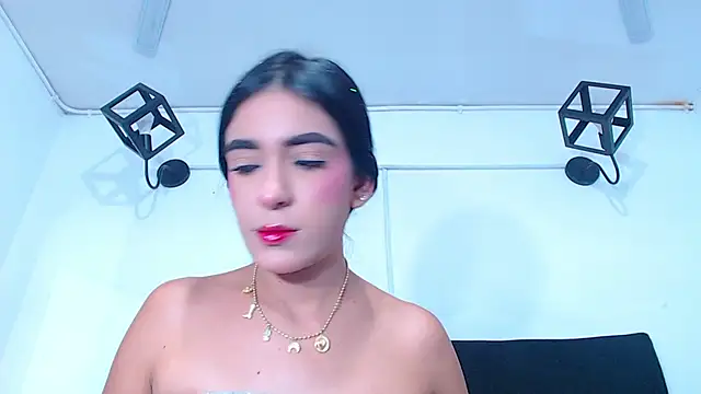 Srta_luciana - Taste ir juices of pussy