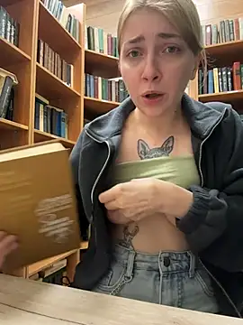 Sunny___Bunny - Risky little moan in man wc