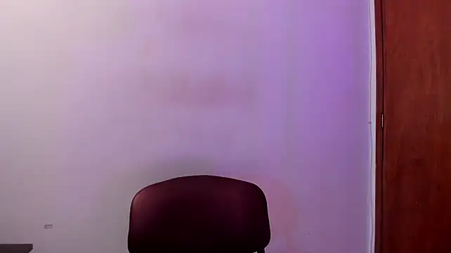 StarMilf - Panties off + butt massage