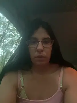 JessicaTwist - Szex az erdőben meztelenül