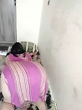 HoT_LiiiNa - ارضع و لعب فيه لجيب حليب 🥵🔥