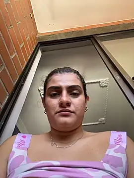 Carlafox05 - fingers pussy