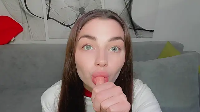AngelinaWett - play with pussy doggy