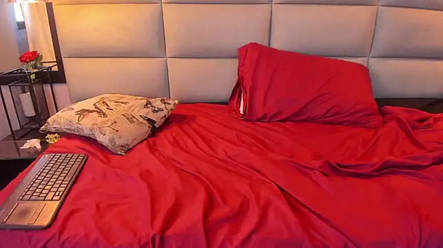 Kathmillers - to caress each other with our dildos
