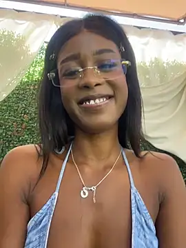 CocoaLuxeXXX - FINGERING PUSSY CLOSE UP