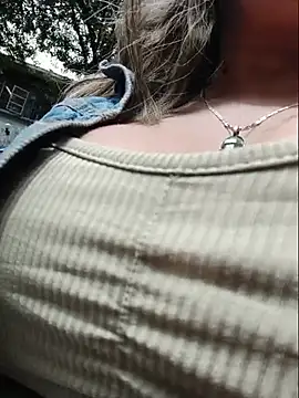 Cataleyamyst - Touch tits and pinch nipples