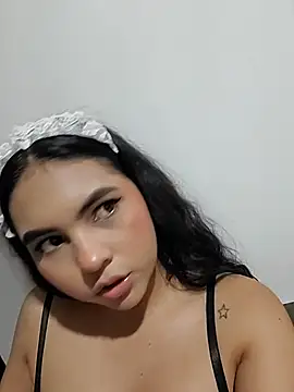 AlinnaRosee_ - masturbating on the stairs