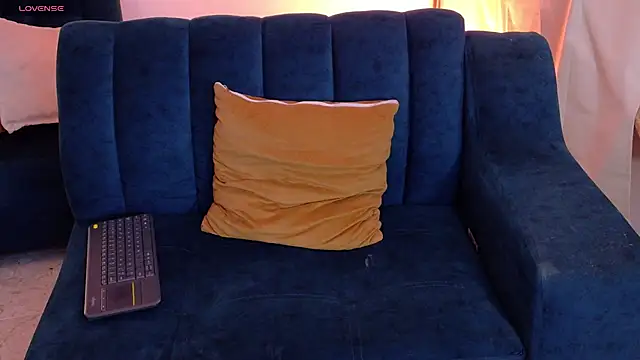 BellaAsford - I WANT RIDE ANAL DILDO, HELP ME DADDY!!