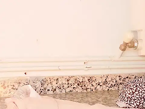 MojaditPussy - domi en mi clitoris y squirting chorro,
